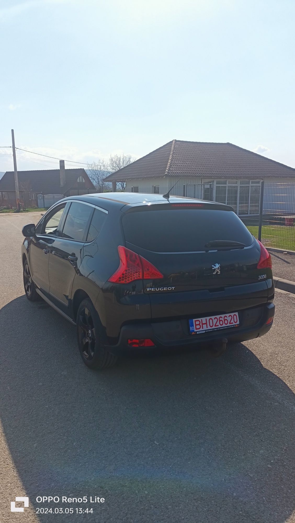 Peugeot 3008.   Benzina, An 2011 euro 5