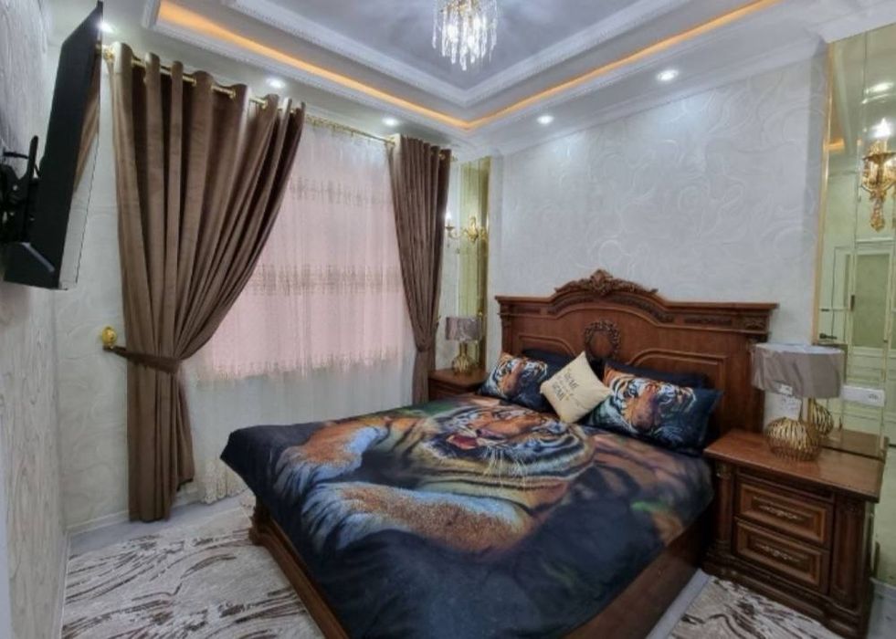 Qashqar dahasi 16 Mustaqillik metro bekati