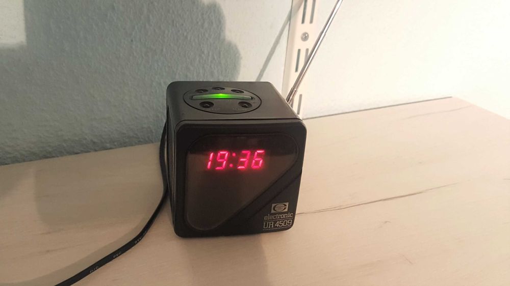 Radio cu ceas digicube Electronic Elite UR4509 (Germany)