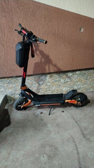 Vând trotineta electrica g3 : an stare foarte bună de funcționare
