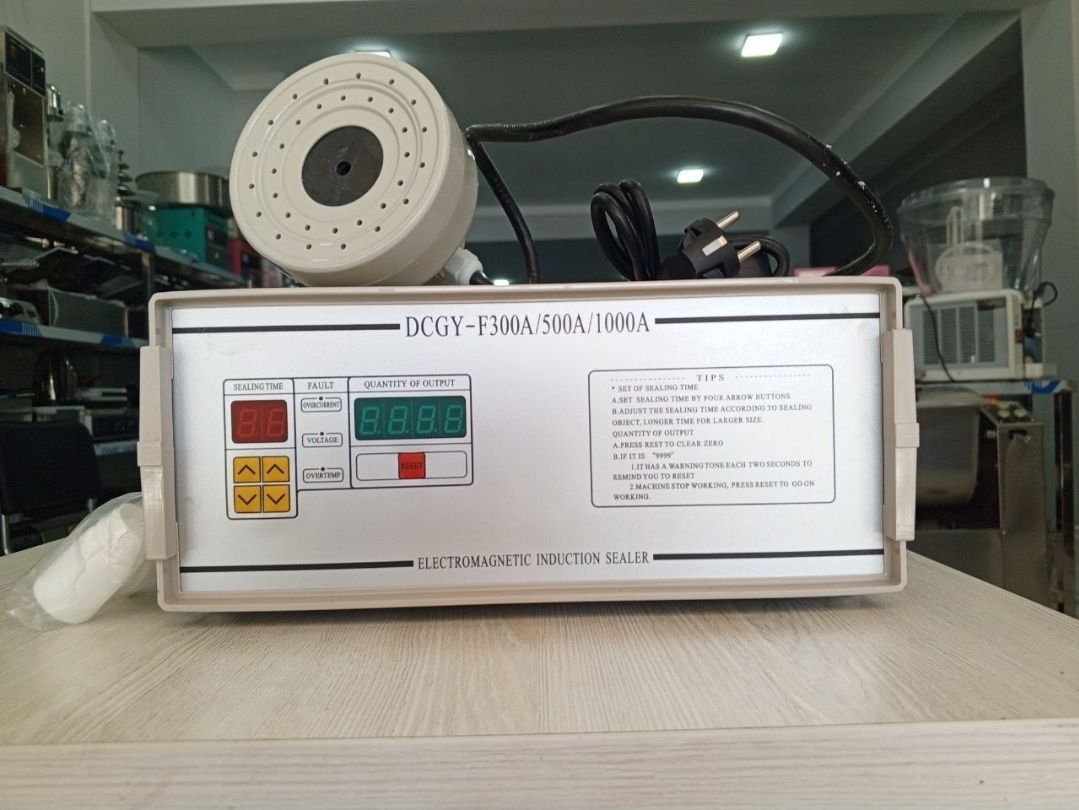 Qo'lda elektromagnit induktsiya F300 fotomagnit plastik mashinasi