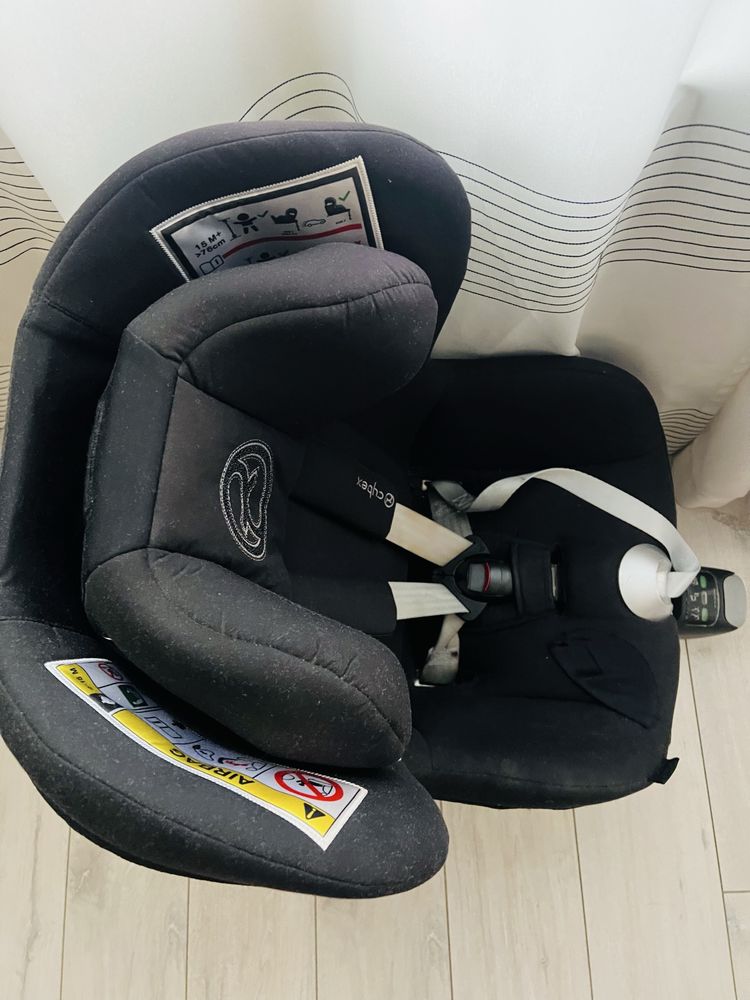 Cybex столче за кола плюс база за закрепване