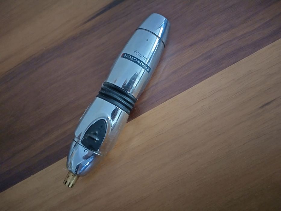 Машинка за подстригване на косми в носа и ушите ( тример )