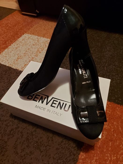 Vand pantofi dama cu toc