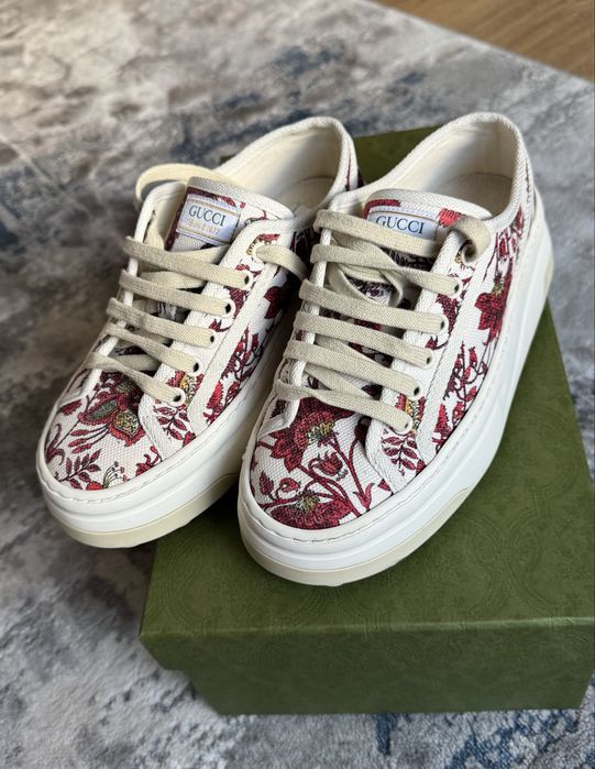 Sneakers GUCCI, marimea 36,5