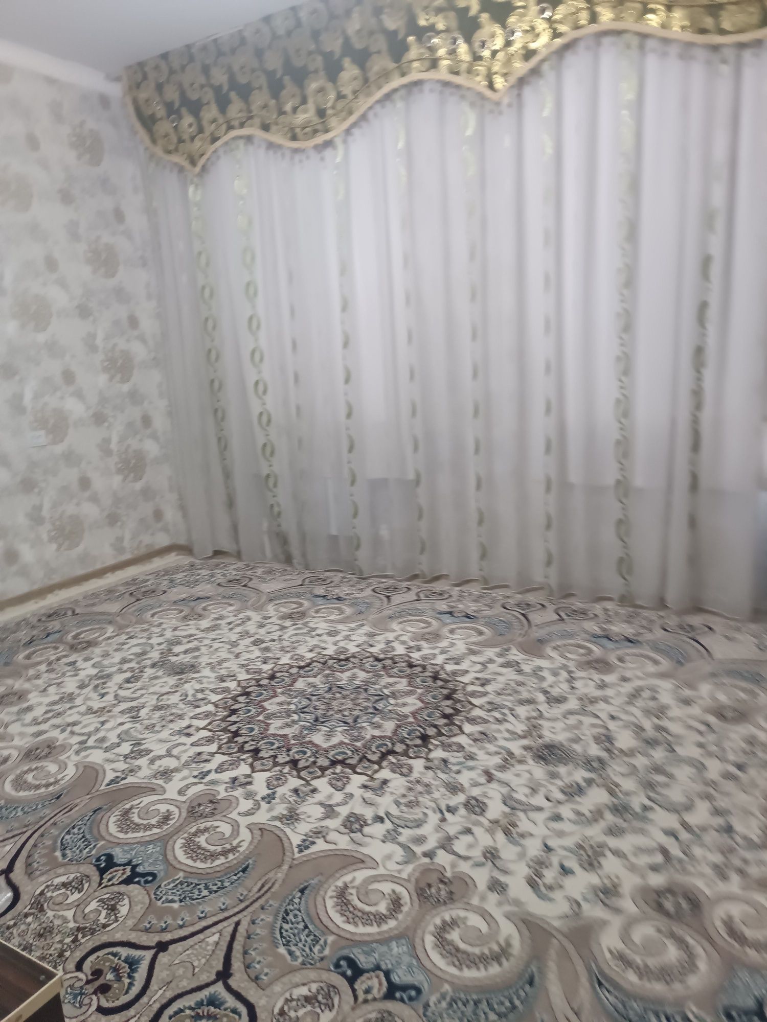 ijaraga qizlarni oladi