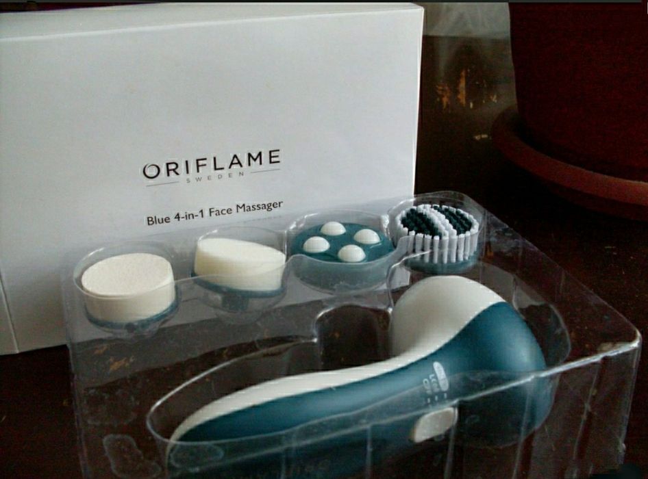 Продам новый массажер для лица 4-в-1 Орифлейм