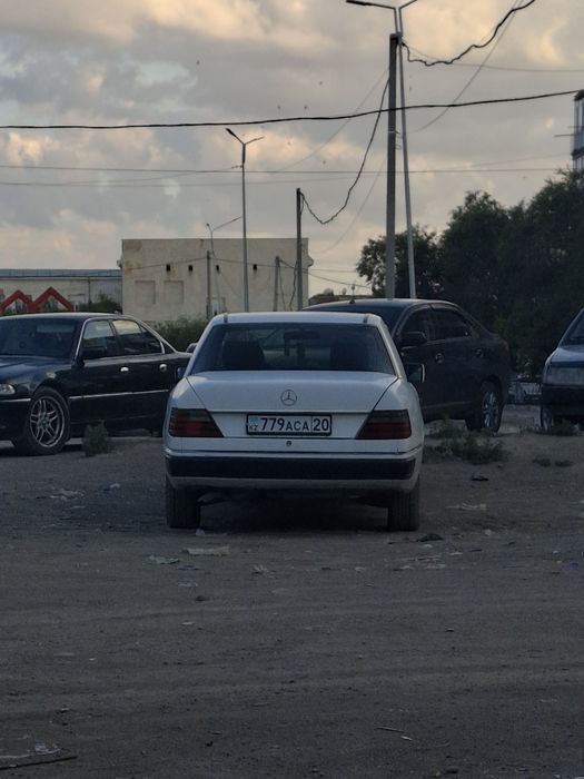 Продам Мерседес 124