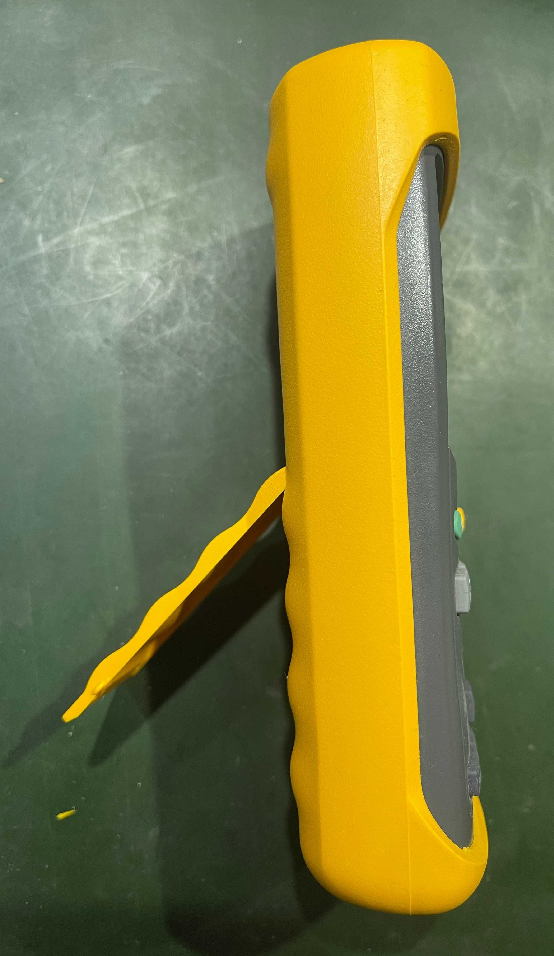 FLUKE 51 II цифров термометър