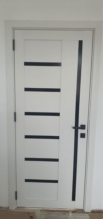 Magazin de usi de interior