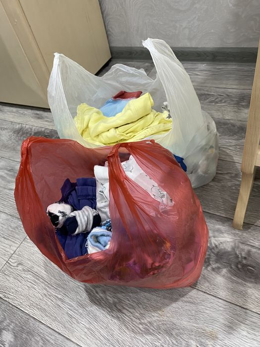 Отдам детские вещи