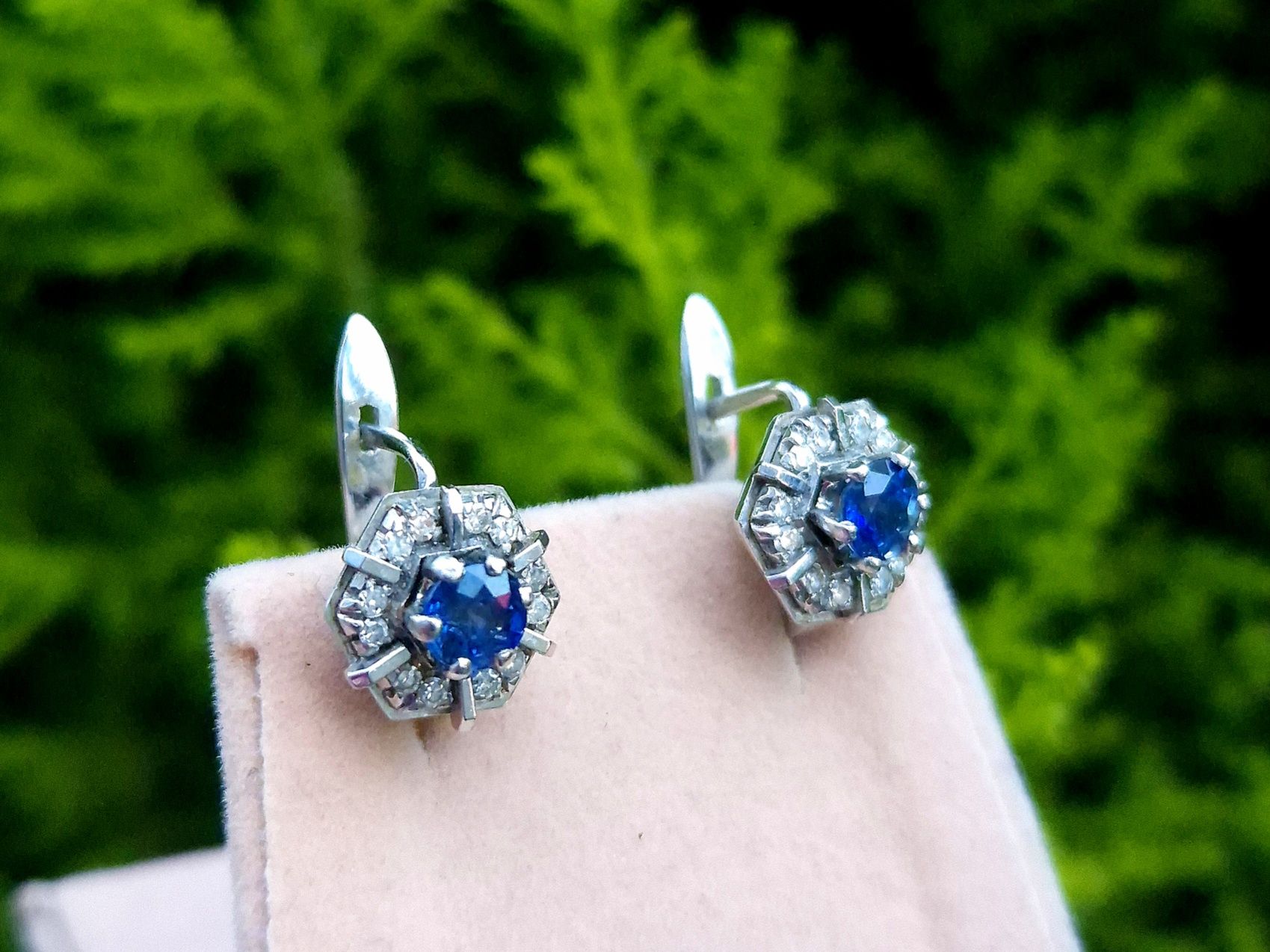 Cercei din aur de 18K cu diamante naturale și safire naturale