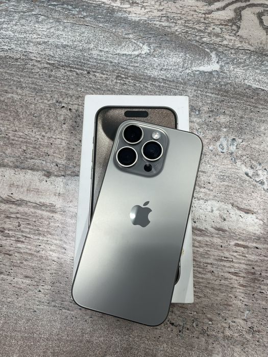 Айфон 15про 256гб 74%