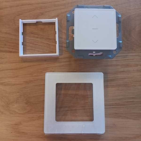 НОВО! WiFi ключ за завеси и щори, сензорен контрол, Alexa/Google Home