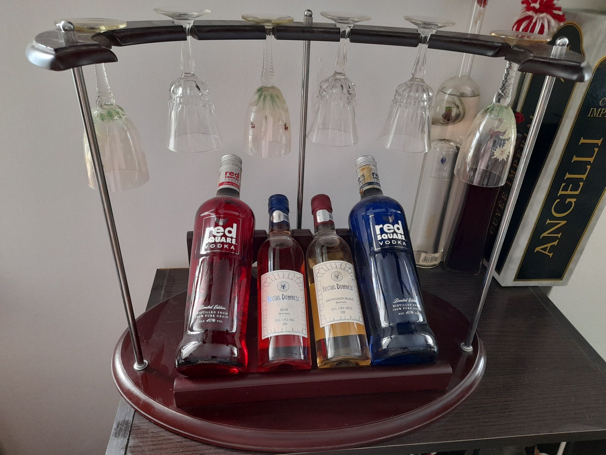 Minibar - Suport sticle si pahare pentru bar