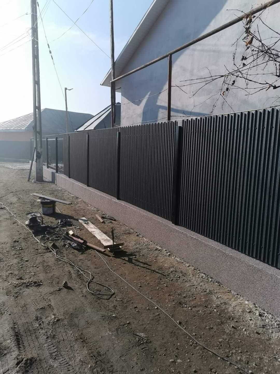 Garduri si porti stil jaluzea, sipca metalica, tabla cutata