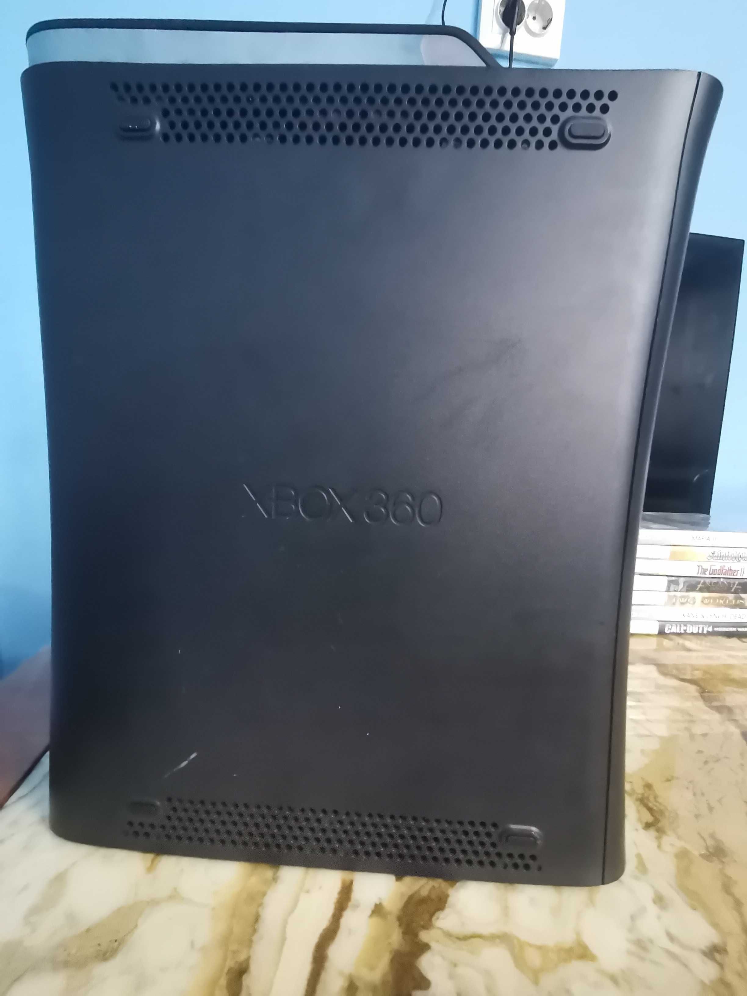 Vand xbox 360 120 gb + alte 7 jocuri