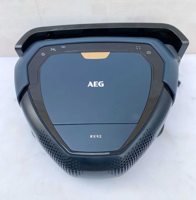 AEG RX9.2 - Робот прахосмукачка 3D Vision Technology, Wi-Fi