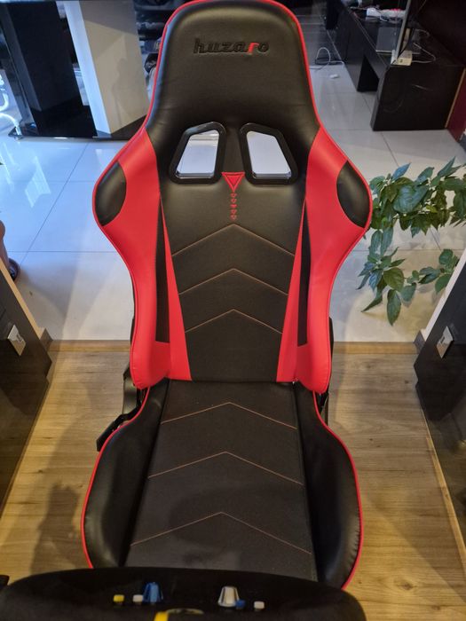 Racing Sim- Thrustmaster TS PC Ferrarri 488 + Huzarro Speed 6.0