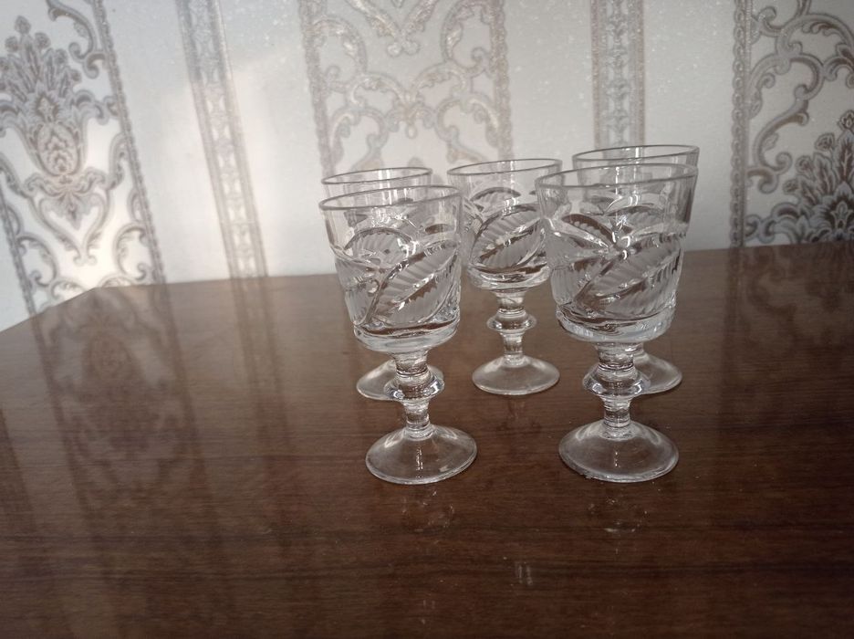 Хрусталлар сотилади