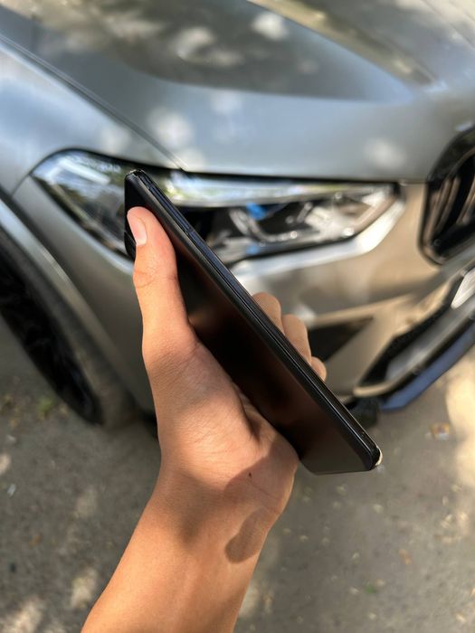 Samsung galaxy s21+ 5G 8/256gb holati ideal