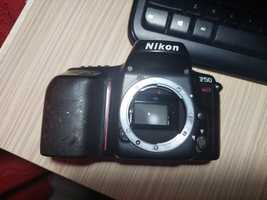 Aparat foto pe film Nikon F50,doar body