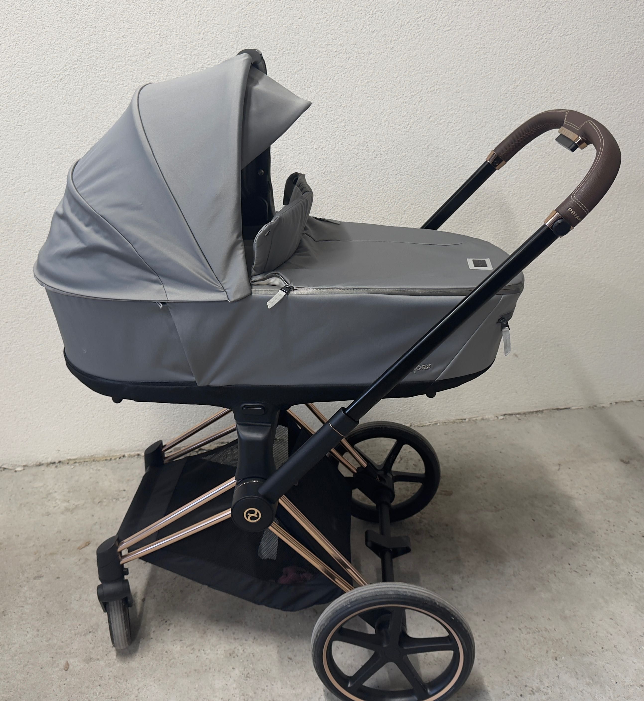 Бебешка количка Cybex Praim 4 Lux