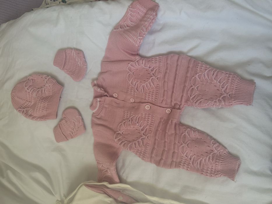Одежда для новорожденных девочке на выписку