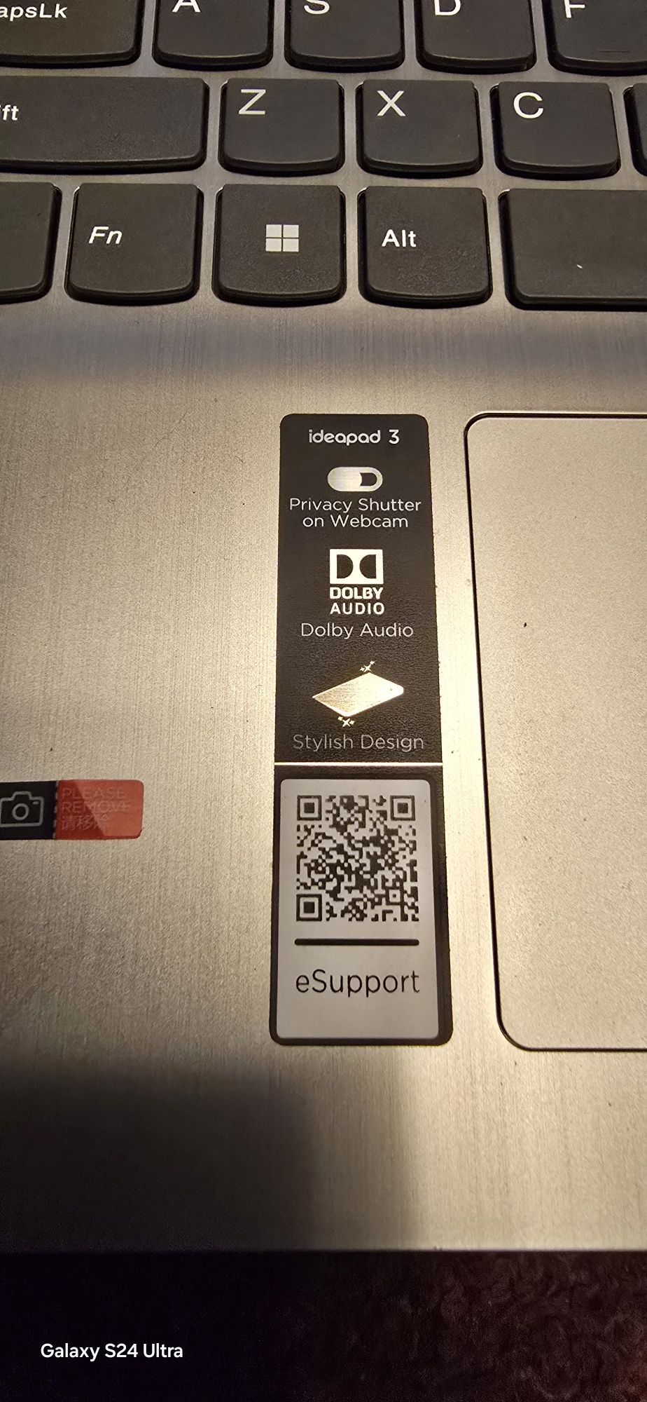 Laptop Lenovo IdeaPad 3 SSD ,*nefolosit*