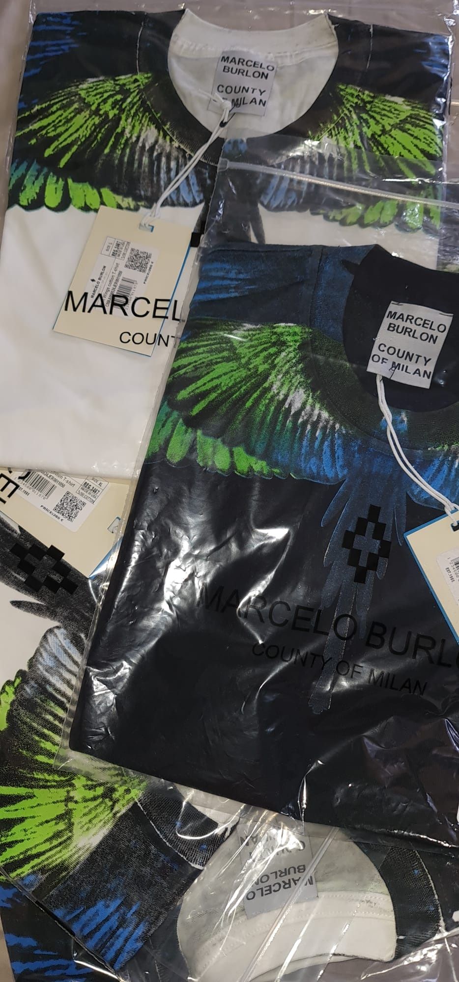 Tricou material Premium Marcelo burlon qr