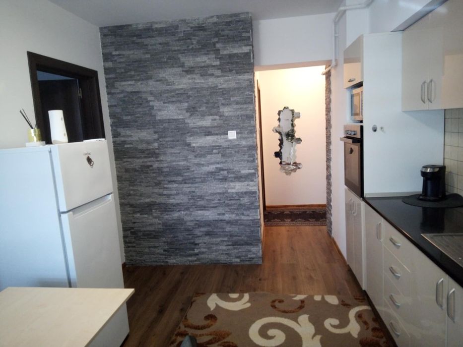 Închiriez garsonieră zona autogară