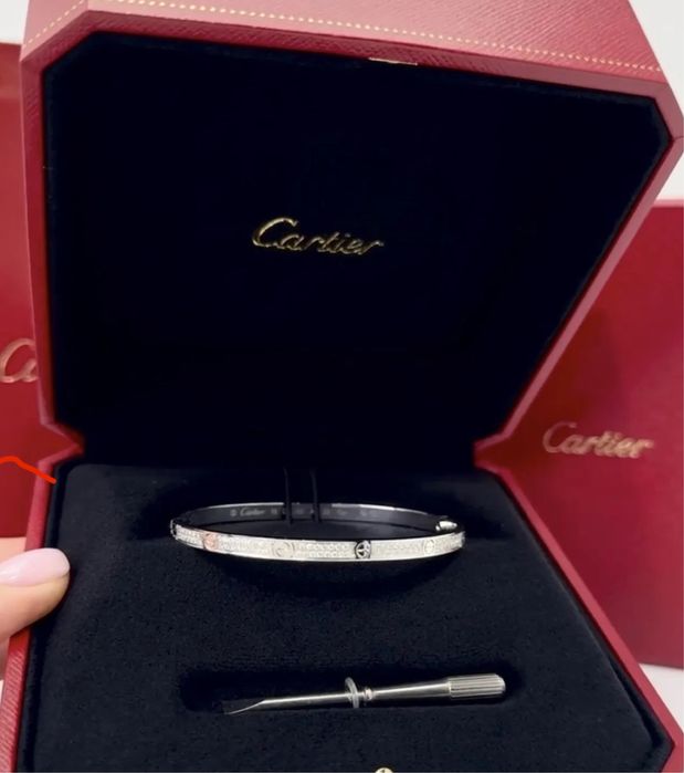 Дамска гривна Cartier Love Small Paved