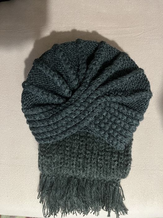 Caciuli angora și fulare lucrate manual