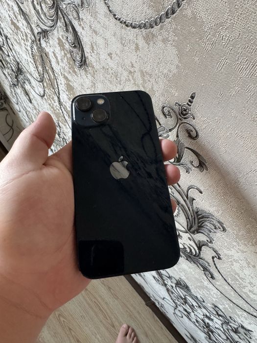 Iphone 13 срочно продам в идеальном состоянии с коробкой