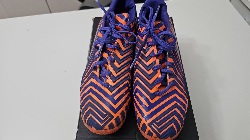 Бутонки футболни обувки Adidas номер 41