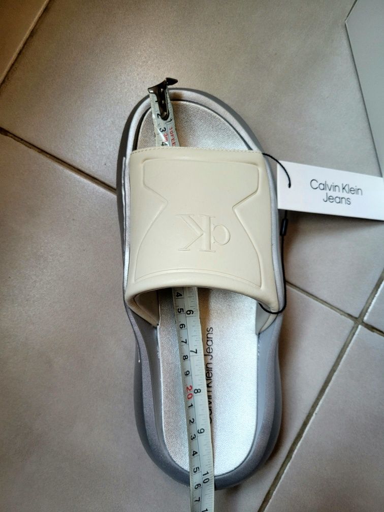 CALVIN KLEIN 39 размер