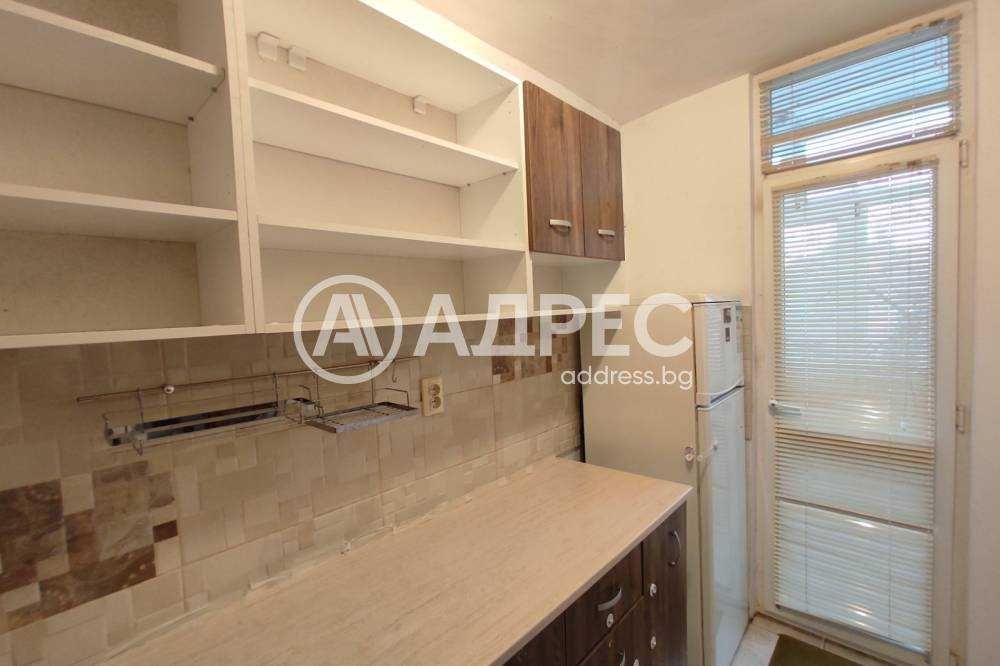 Продава се Тристаен апартамент в Разград, Център - 78 кв.м за 1406 €/кв.м - Снимка #4