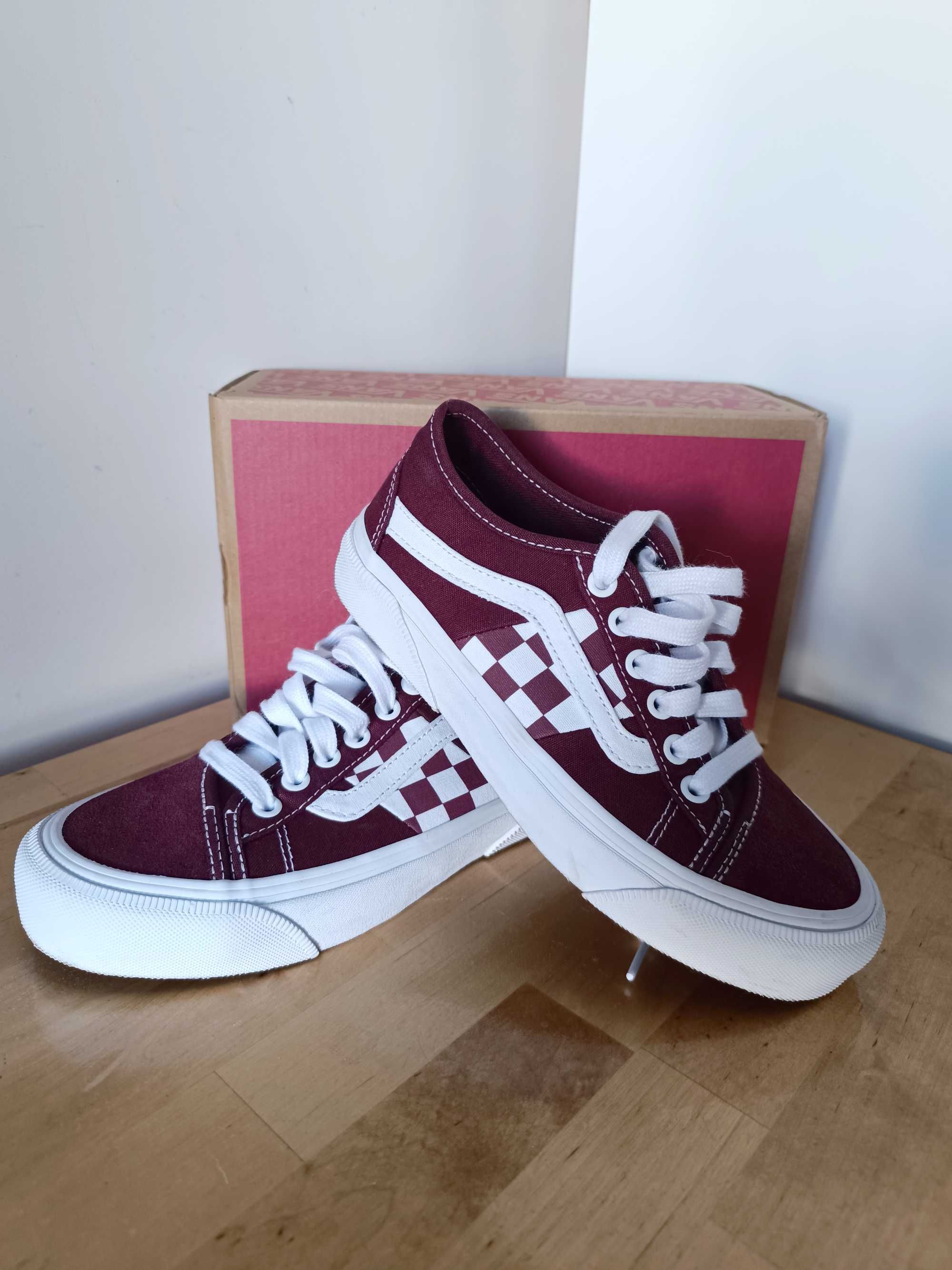 Детски кецове Vans Bess ni, размер 35