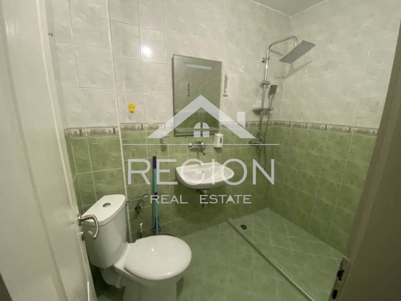 Дава се под наем Тристаен апартамент в Варна, Лятно кино Тракия - 92 кв.м за 612 € - Снимка #12