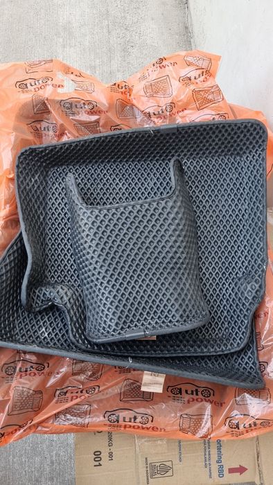 Продаю полики эвакор для gentra