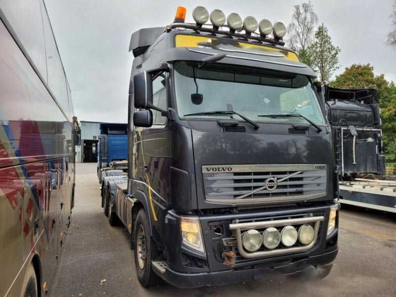 Transport Marfă Utilaje Containere cu Trailer/Platformă. Rampe Incluse