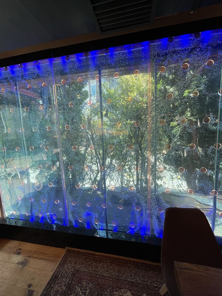 Водна стена 1x2 м с LED осветление, мехурчета и дистанционно