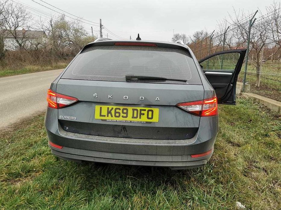 Bara spate skoda superb 3 break 2020