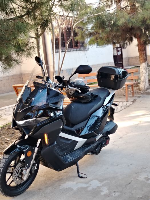 Skuter sotiladi benzin