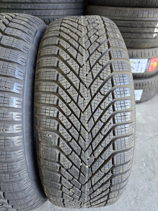 215/55/17 PIRELLI 4бр