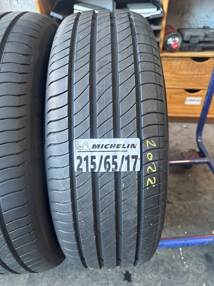 215/65/17 Michelin