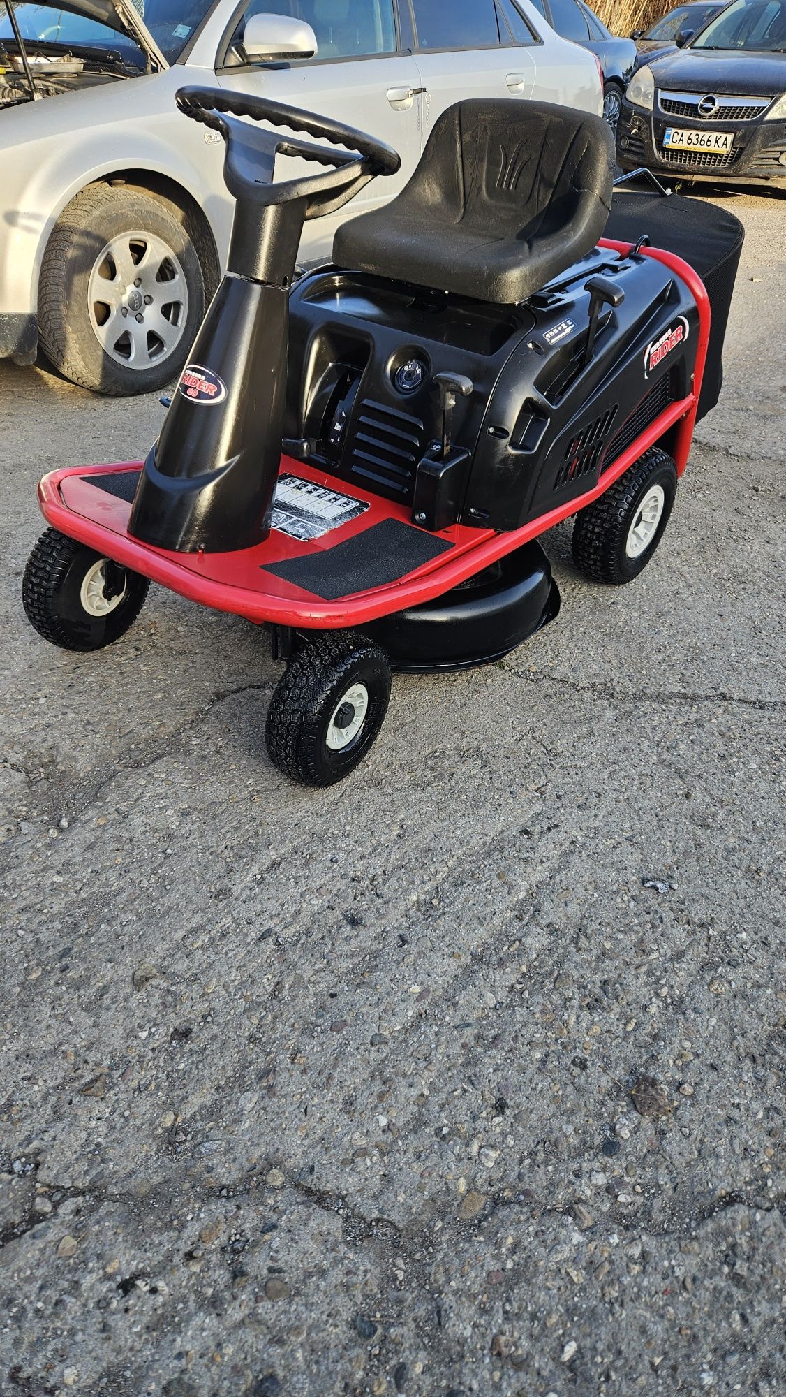 Косачка трактор MTD двигател BRIGGS&STRATTON