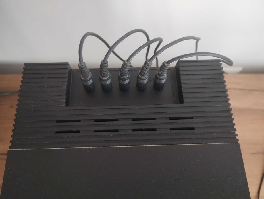 Система за домашно кино Sony SRS-D511.