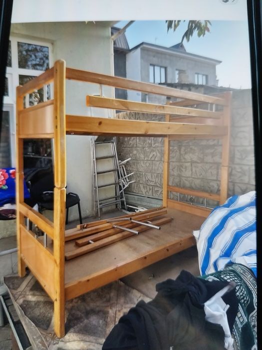 Kravat 2 etajli holati yahshi