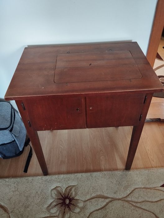 Mașină de cusut singer electrică